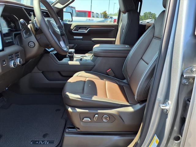 new 2025 GMC Sierra 1500 car, priced at $69,700
