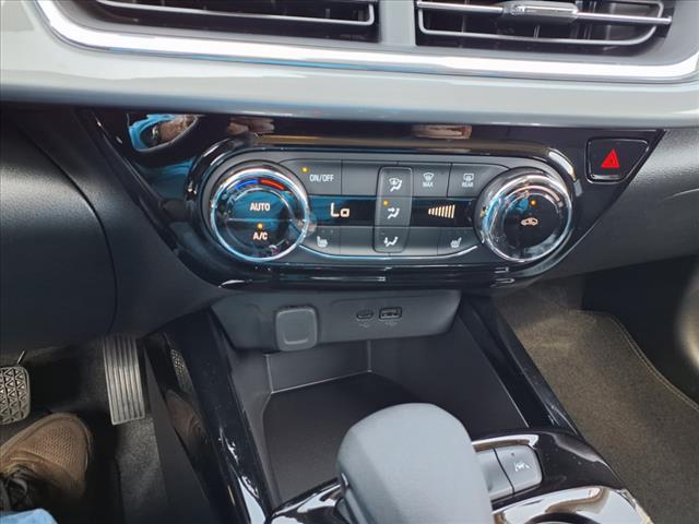 new 2025 Chevrolet Trax car, priced at $25,800
