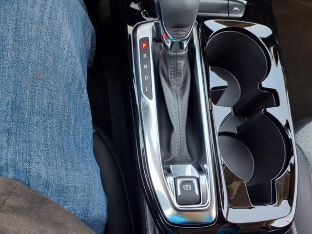 new 2025 Chevrolet Trax car, priced at $25,800