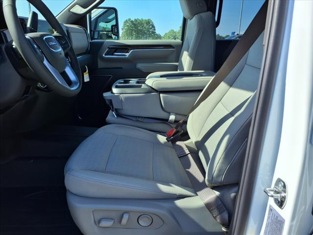 new 2025 GMC Sierra 2500 car, priced at $55,540