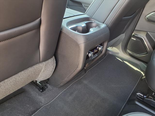 new 2025 GMC Acadia car, priced at $47,217
