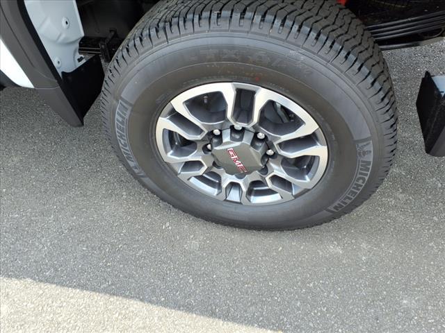new 2025 GMC Sierra 2500 car, priced at $55,540