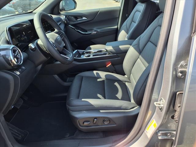 new 2026 Chevrolet Equinox car, priced at $33,130