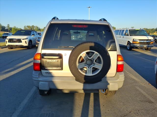 used 2004 Chevrolet Tracker car, priced at $8,900