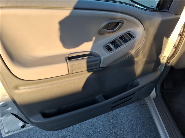 used 2004 Chevrolet Tracker car, priced at $8,900