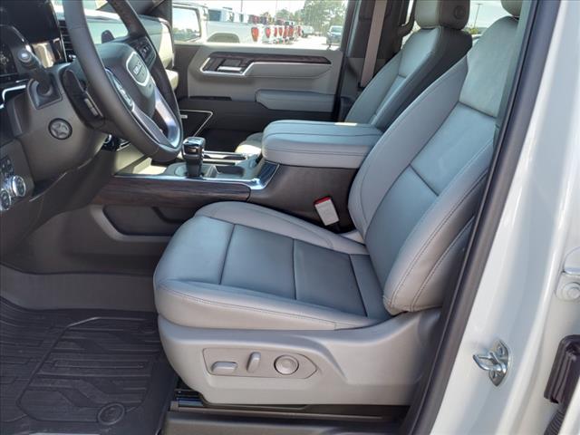 new 2025 GMC Sierra 1500 car, priced at $56,387