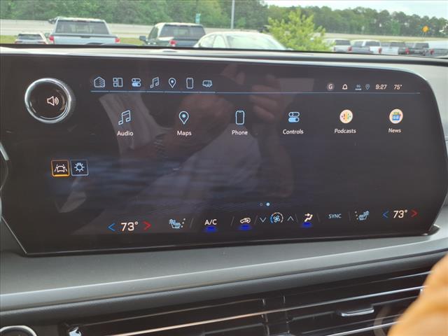 new 2025 Chevrolet Traverse car, priced at $43,920
