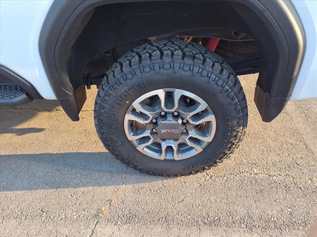 used 2024 GMC Sierra 2500 car, priced at $46,900