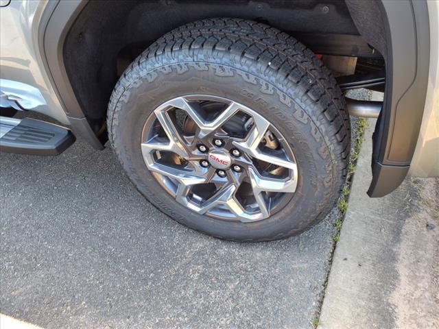 new 2025 GMC Sierra 1500 car, priced at $59,737