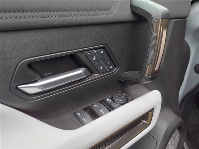 new 2025 GMC HUMMER EV Pickup car, priced at $104,960