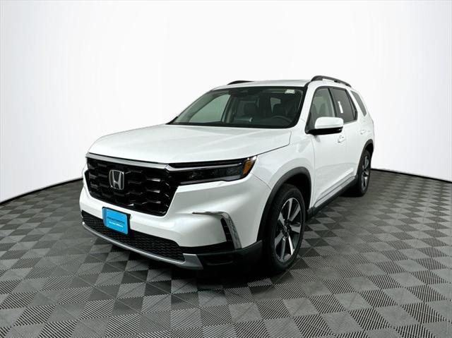 new 2025 Honda Pilot car, priced at $50,870