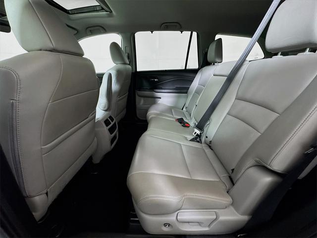 used 2022 Honda Pilot car, priced at $33,722