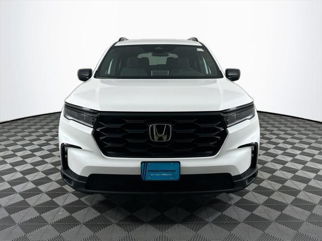 new 2025 Honda Pilot car, priced at $43,150