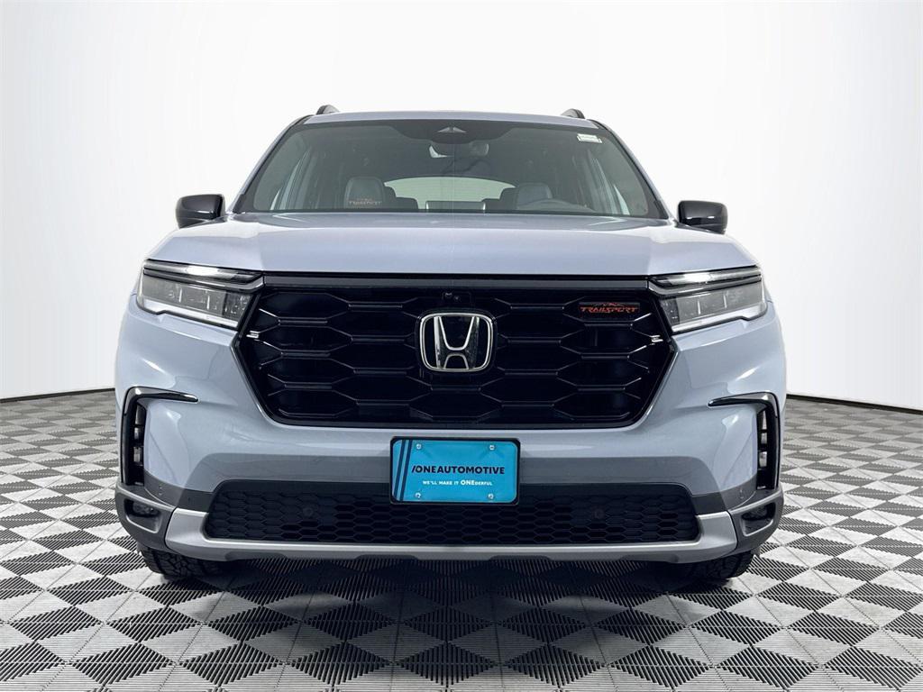 new 2025 Honda Pilot car, priced at $49,350