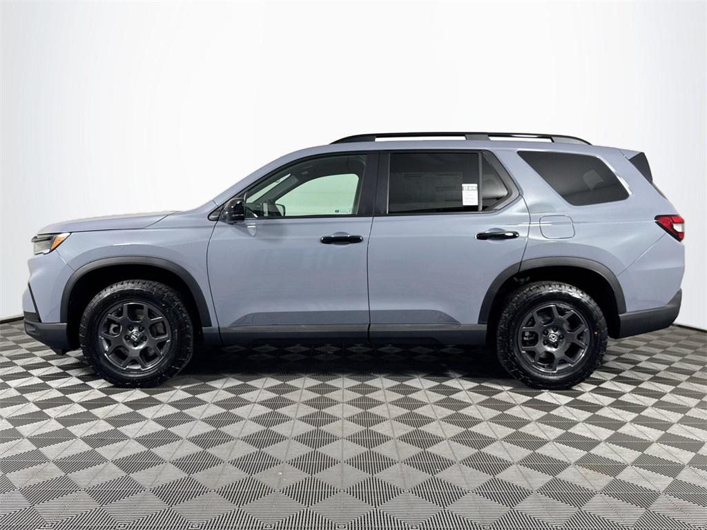 new 2025 Honda Pilot car, priced at $49,350