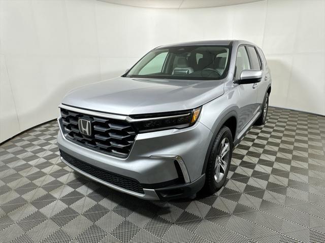 used 2023 Honda Pilot car, priced at $36,992