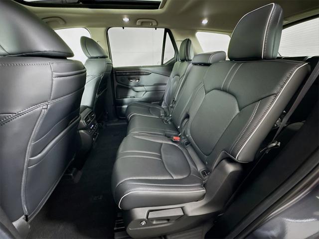 new 2025 Honda Pilot car, priced at $52,530