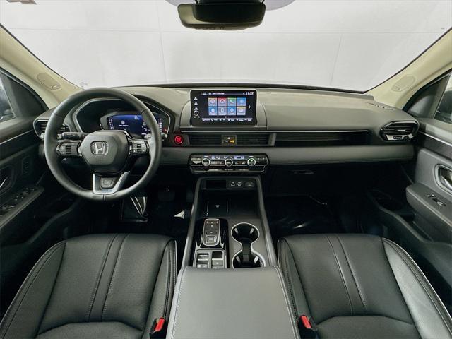 new 2025 Honda Pilot car, priced at $52,530