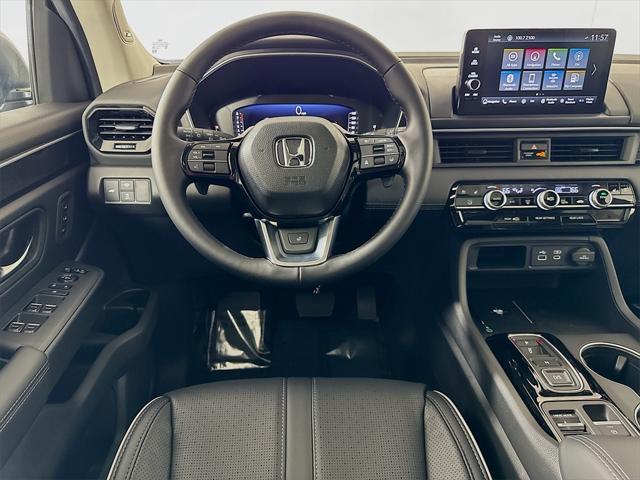 new 2025 Honda Pilot car, priced at $52,530
