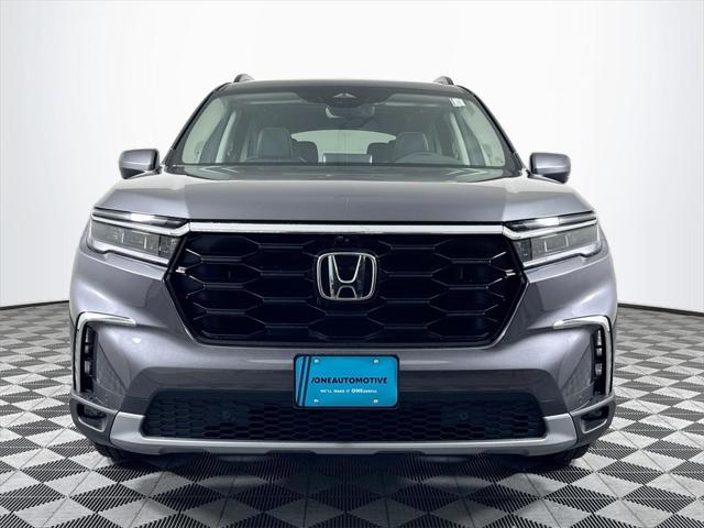 new 2025 Honda Pilot car, priced at $52,530