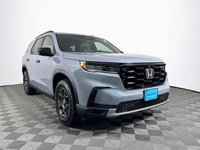 new 2025 Honda Pilot car, priced at $51,305