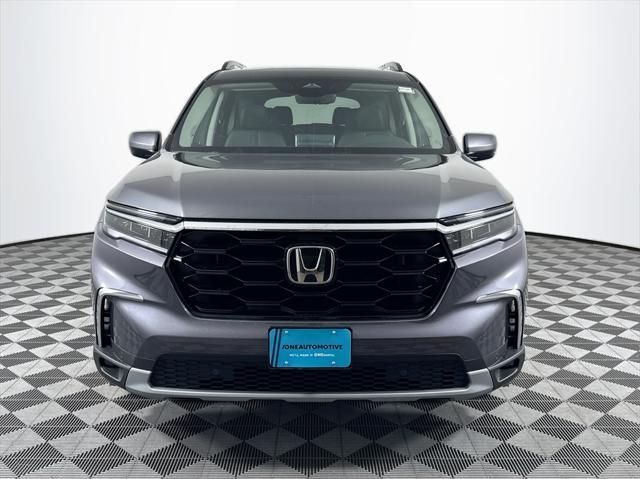 new 2025 Honda Pilot car, priced at $48,995