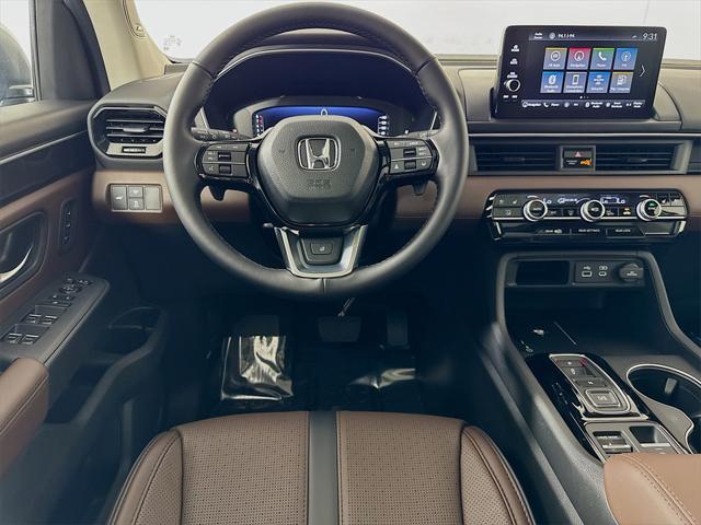 new 2025 Honda Pilot car, priced at $52,985