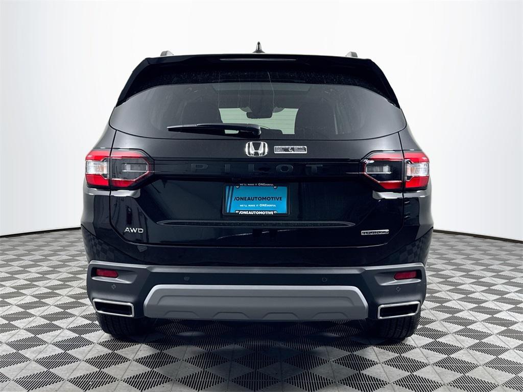new 2025 Honda Pilot car, priced at $49,693