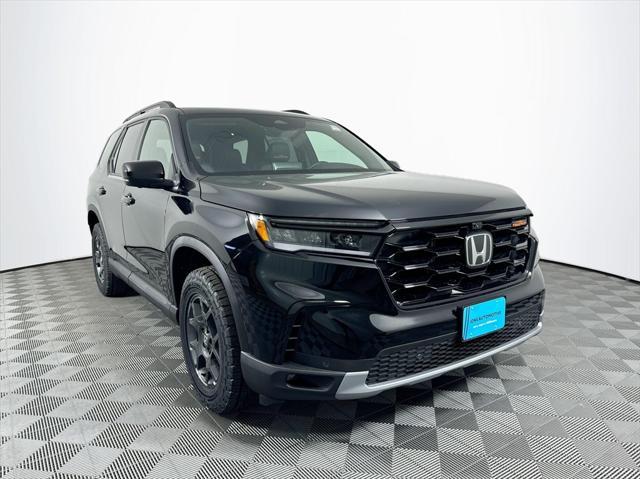 new 2025 Honda Pilot car, priced at $49,295