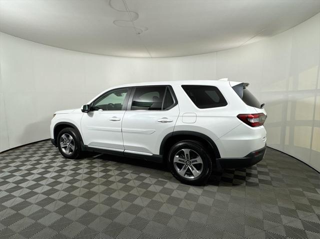 used 2023 Honda Pilot car, priced at $38,997