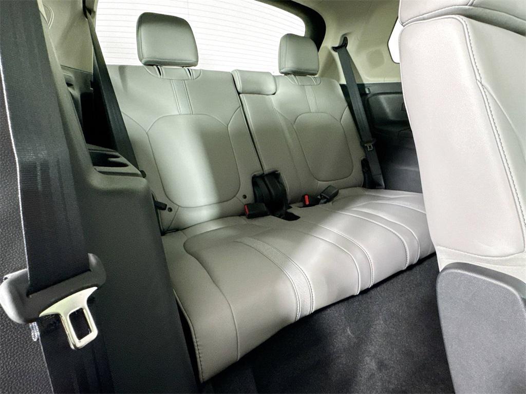 new 2025 Honda Pilot car, priced at $48,095