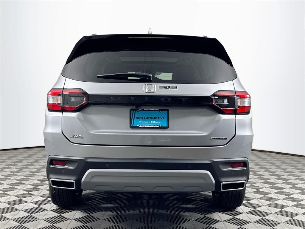 new 2025 Honda Pilot car, priced at $48,095