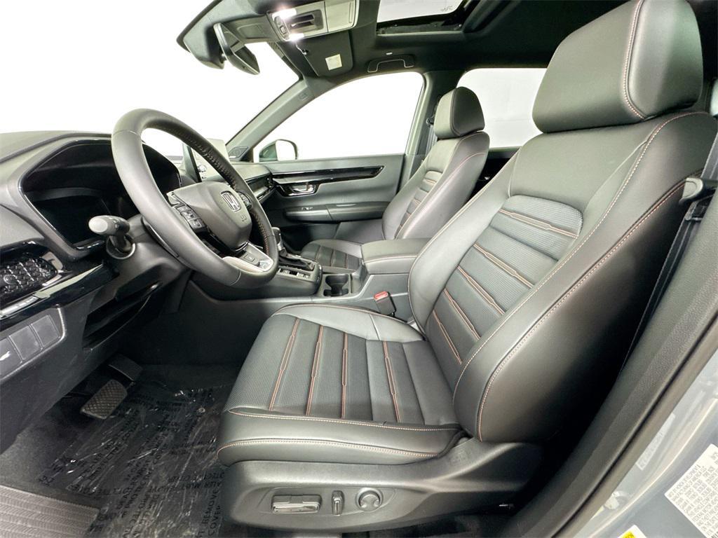 new 2026 Honda CR-V Hybrid car, priced at $43,155