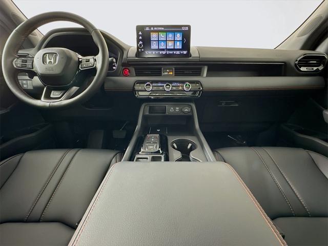 new 2025 Honda Pilot car, priced at $50,090