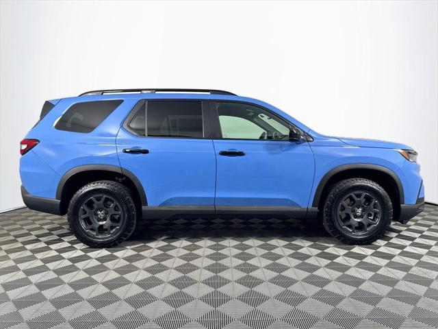 new 2025 Honda Pilot car, priced at $50,090