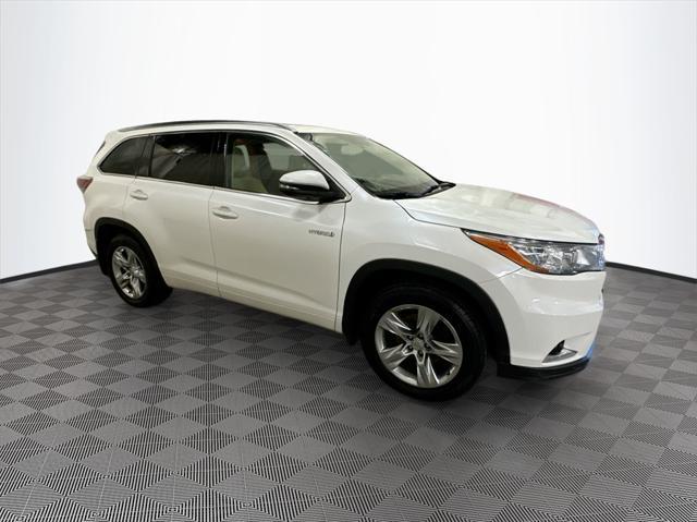 used 2015 Toyota Highlander Hybrid car, priced at $16,992