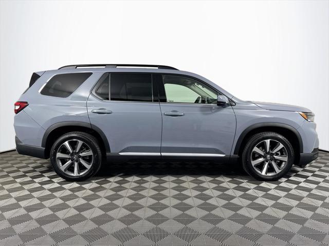 new 2025 Honda Pilot car, priced at $54,705