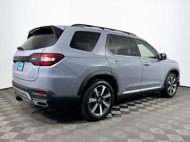 new 2025 Honda Pilot car, priced at $54,705