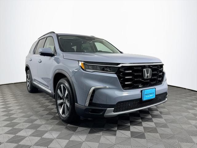 new 2025 Honda Pilot car, priced at $54,705