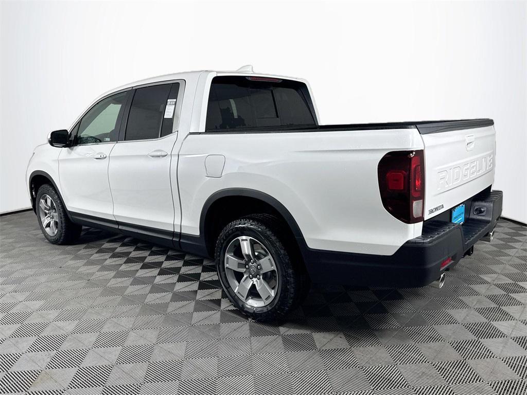 new 2025 Honda Ridgeline car, priced at $42,192