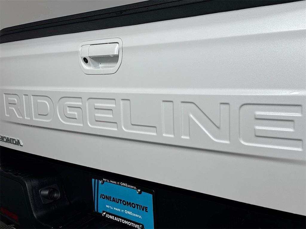 new 2025 Honda Ridgeline car, priced at $42,192