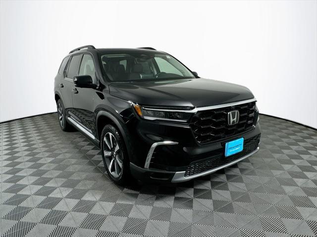 new 2025 Honda Pilot car, priced at $53,205