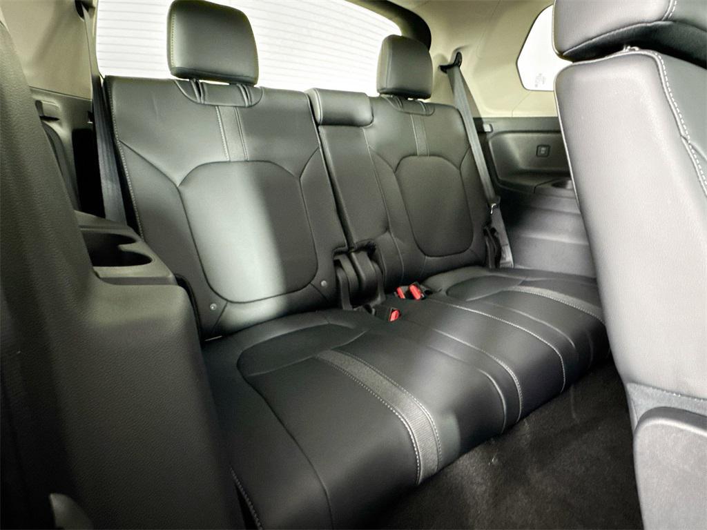 new 2025 Honda Pilot car, priced at $46,325