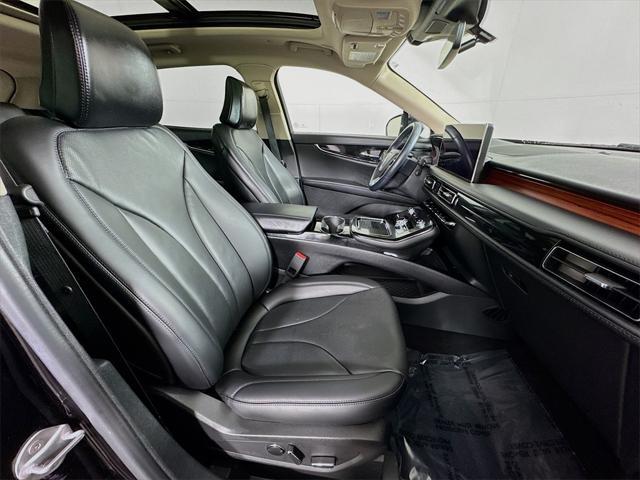 used 2023 Lincoln Nautilus car, priced at $40,992