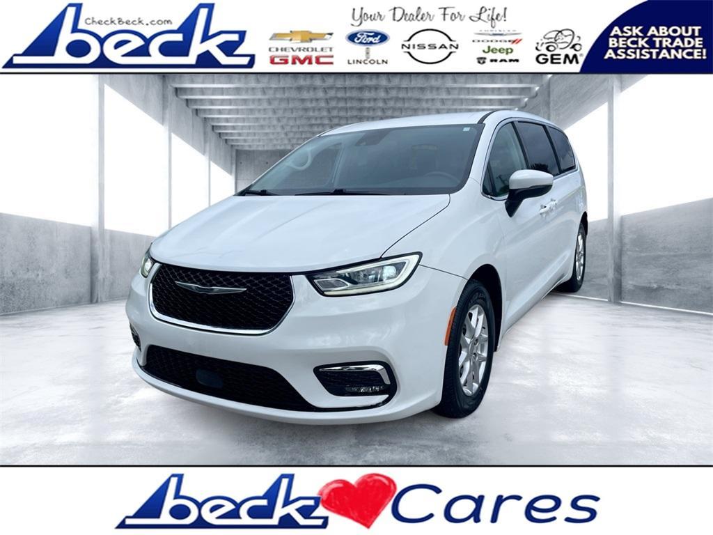 used 2023 Chrysler Pacifica car, priced at $27,991
