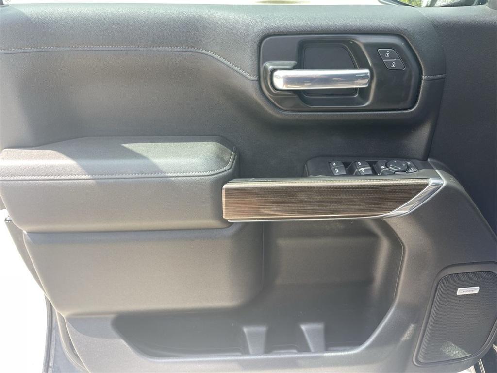 used 2021 Chevrolet Silverado 1500 car, priced at $35,991