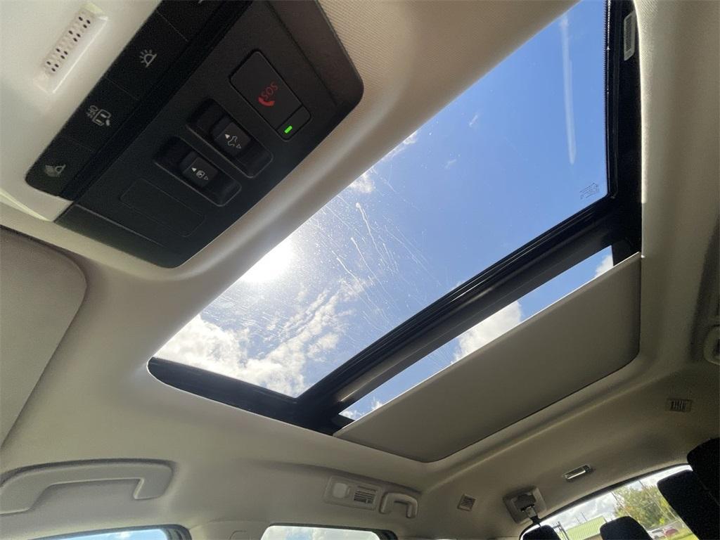 used 2025 Nissan Pathfinder car, priced at $38,991
