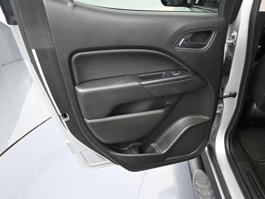 used 2015 Chevrolet Colorado car, priced at $17,991