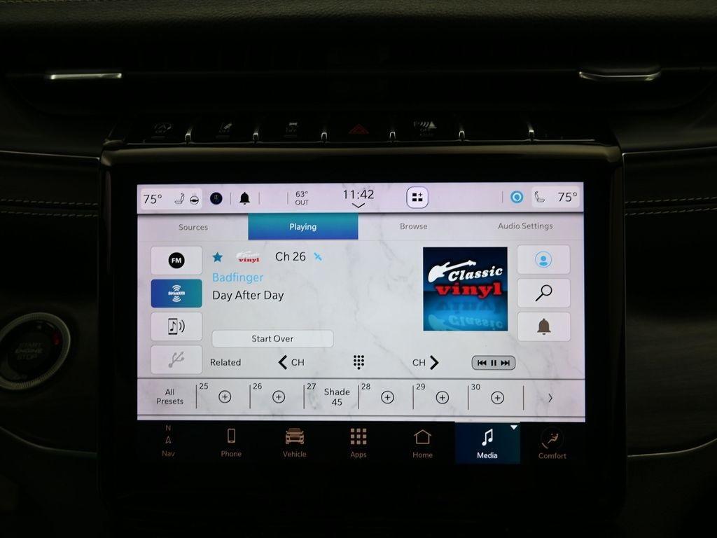 used 2021 Jeep Grand Cherokee L car, priced at $30,991