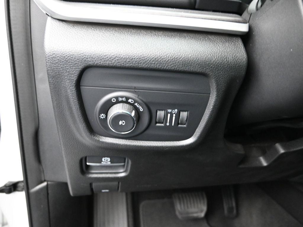 used 2021 Jeep Grand Cherokee L car, priced at $30,991